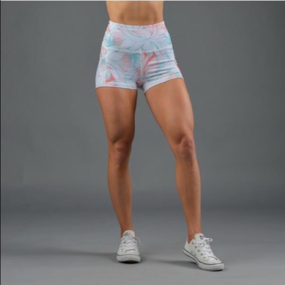 Buffbunny floral shorts